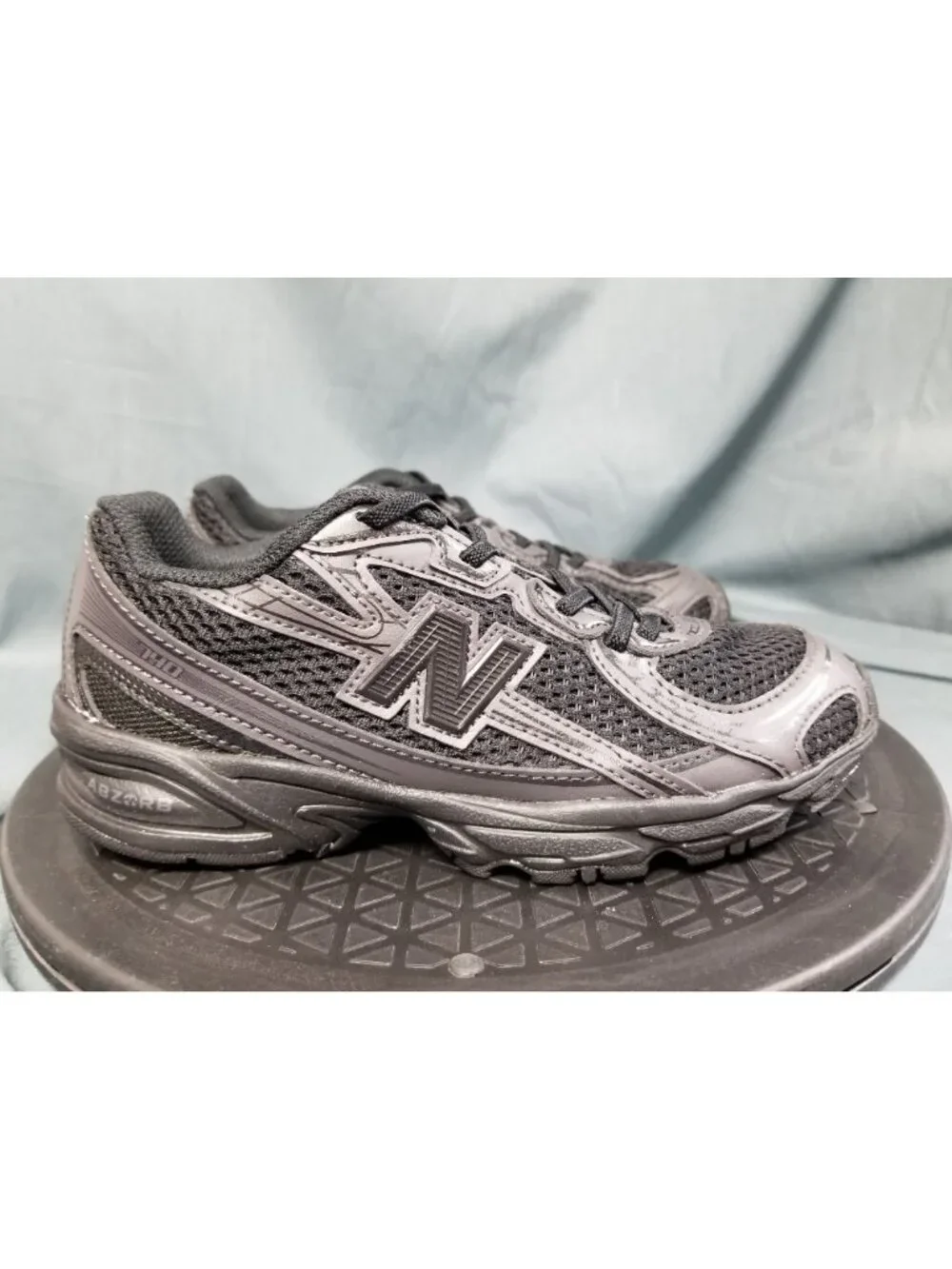 New Balance 740 Bungee Lace Sneakers Black Grey PZ740BO Kids Size 1 NEW NO BOX!